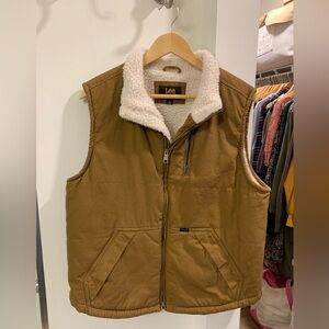 Lee Men's Tan Sherpa Vest